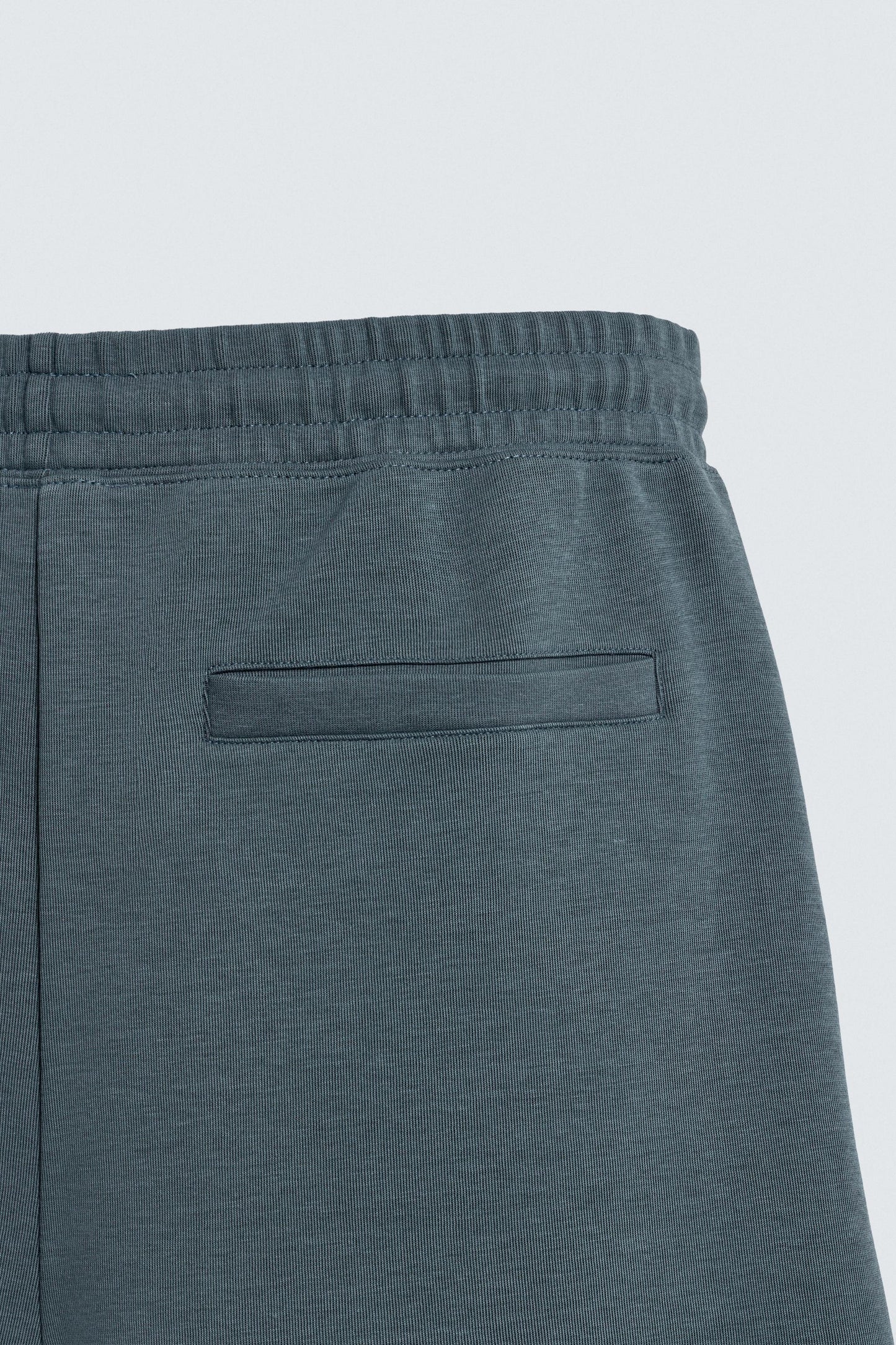 CALÇÕES BERMUDA JOGGER RELAX FIT INTERLOCK