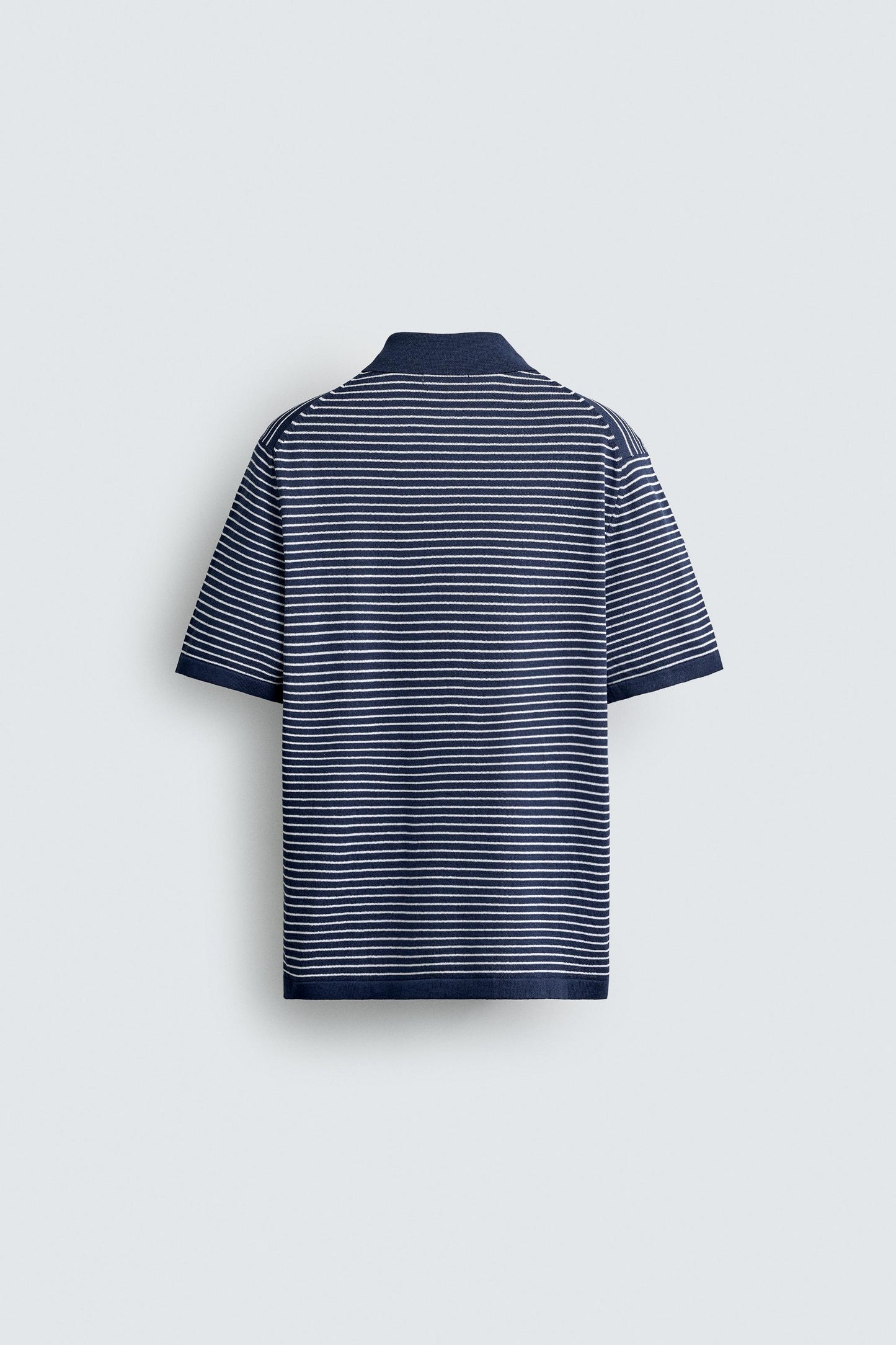 POLO DE MALHA JACQUARD ÀS RISCAS