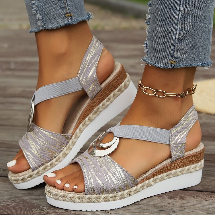Sandálias femininas plus size europeias e americanas da Amazon WISH, decoração com fivela metálica, salto cunha de corda de cânhamo, sandálias leves com sola e bico de peixe
