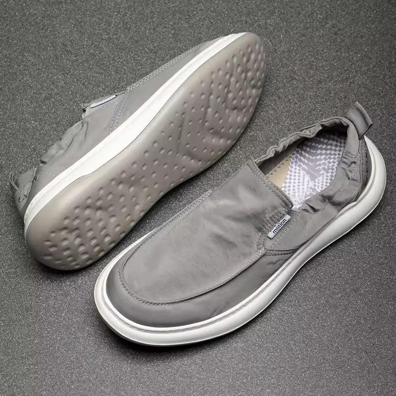 Sapatos de Homem 2025 Outono Novos de Lona de Sola Grossa Sapatos Casuais de Tecido Masculino Confortáveis Calçados de Tecido Preguiçosos Versáteis Versáteis