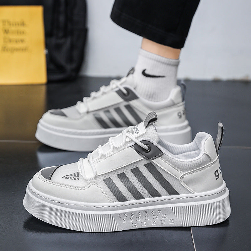 Sapatos de Homem 2025 Verão Novos Sapatos Brancos Respiráveis, Ténis Desportivos Leves e Que Aumentam a Altura, Ténis Simples e Versáteis para Estudantes