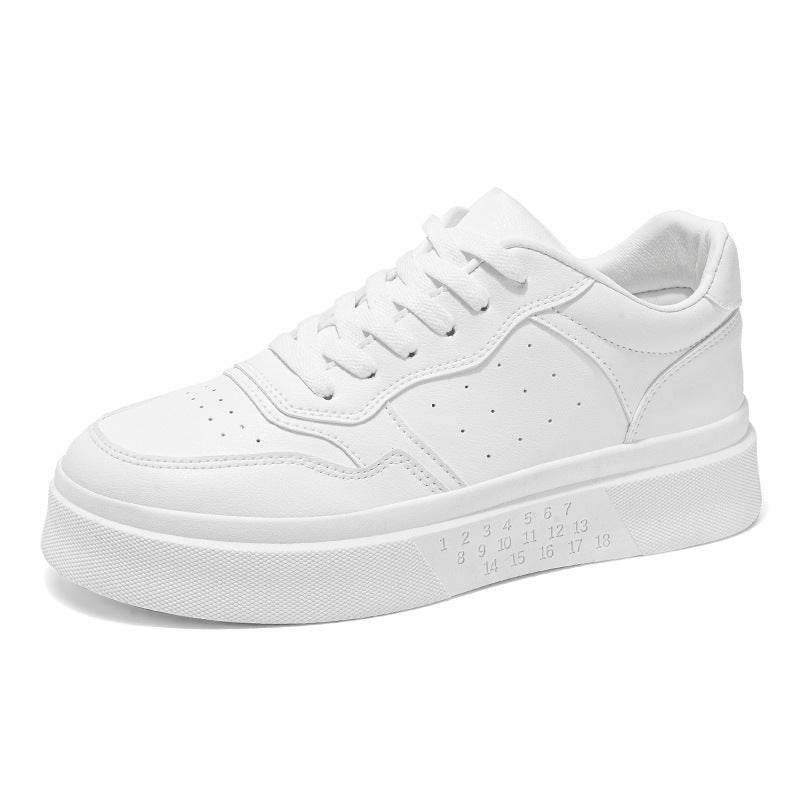 Sapatos masculinos de verão, sapatos brancos novos e respiráveis, ténis versáteis da moda com sola grossa para estudantes, ténis casuais, sapatos modernos