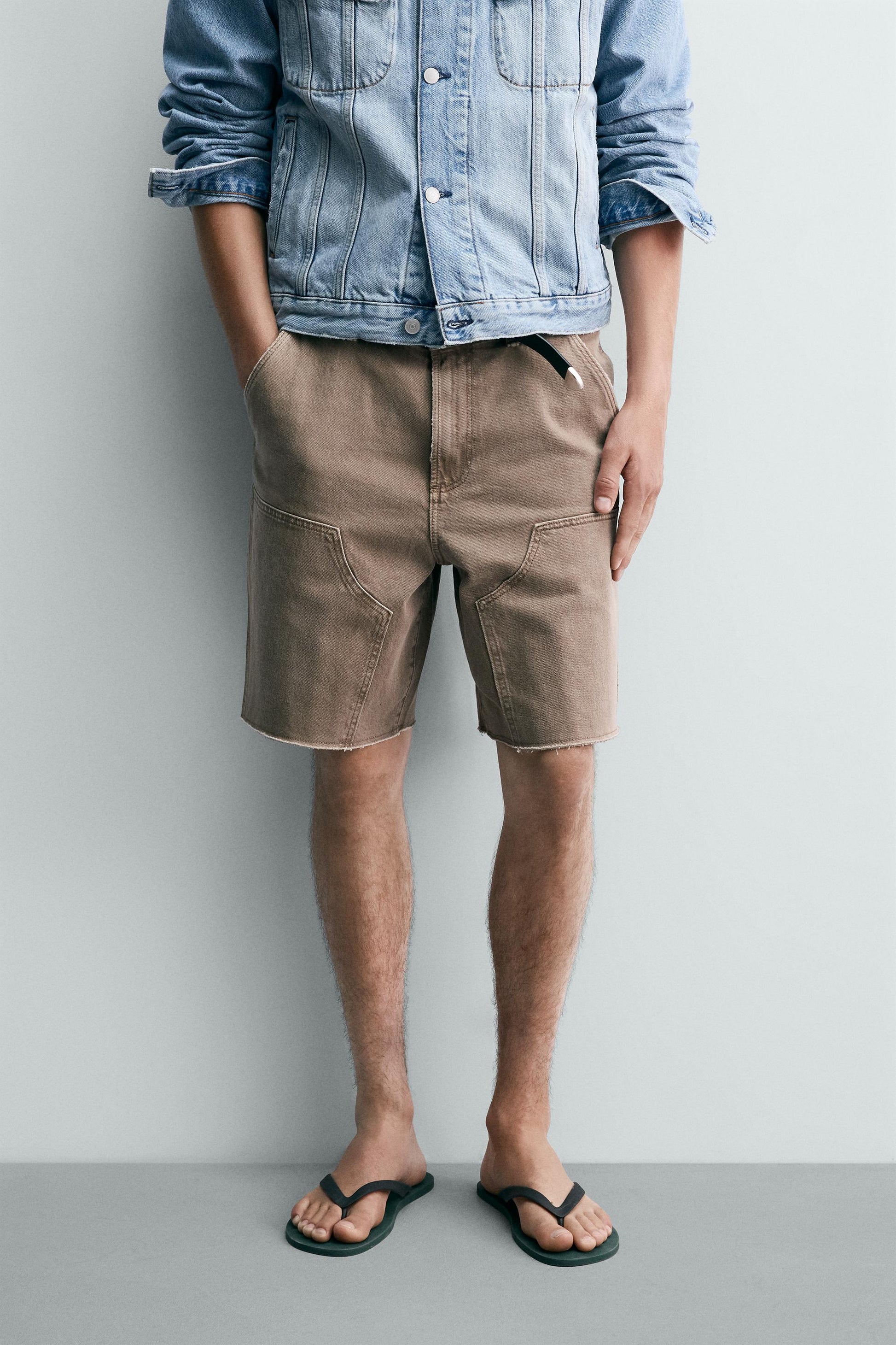 CALÇÕES BERMUDA RELAXED FIT BOLSO DE CARPINTEIRO