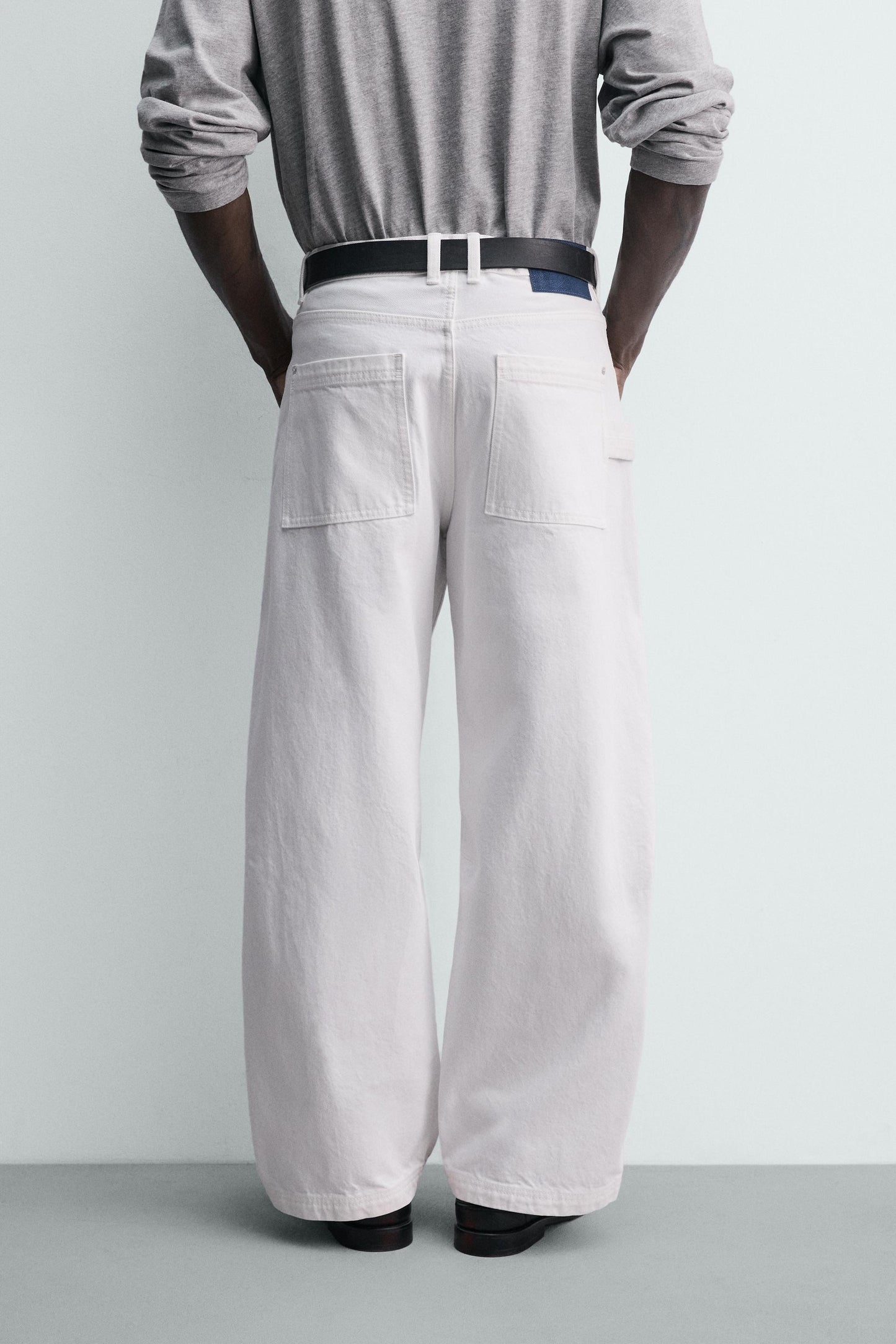 CALÇAS BARREL FIT