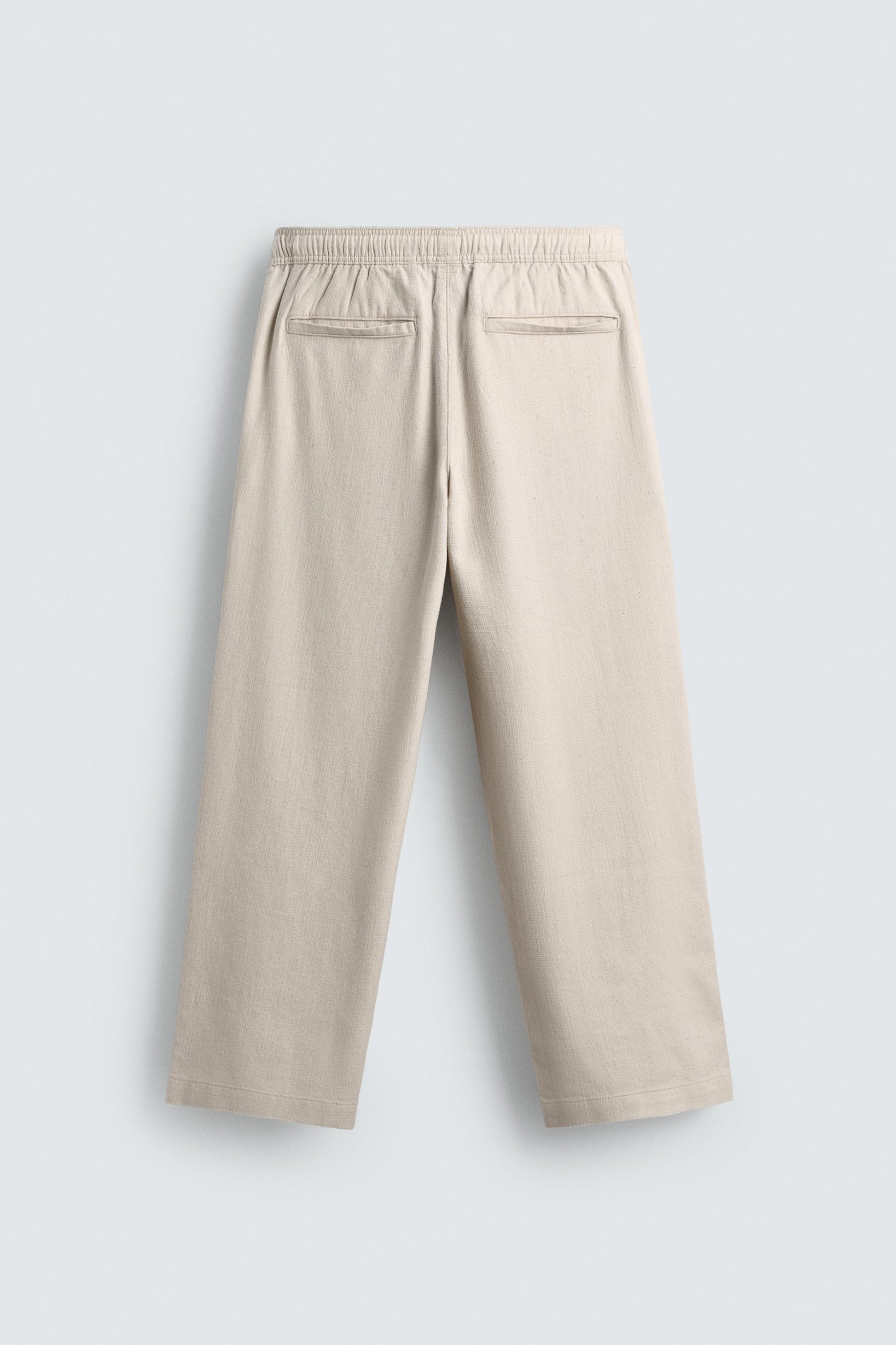 CALÇAS RELAXED FIT COM ESTRUTURA