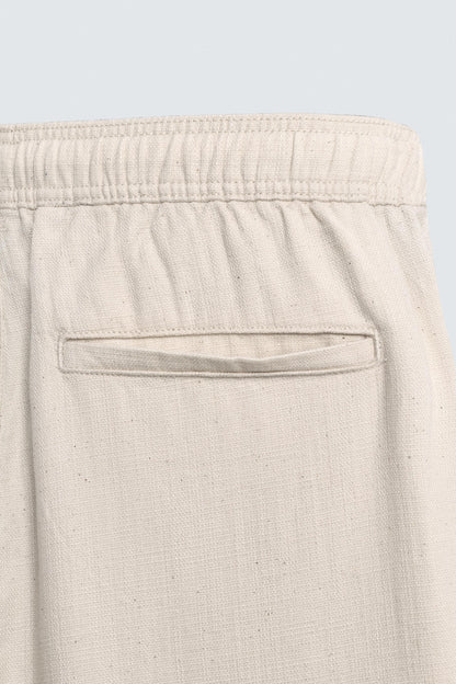 CALÇAS RELAXED FIT COM ESTRUTURA
