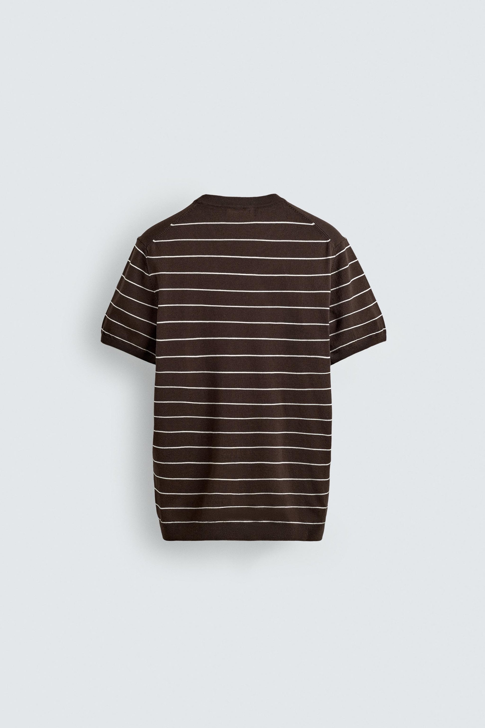T-SHIRT DE MALHA REGULAR FIT BÁSICA