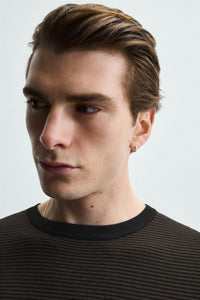 T-SHIRT DE MALHA REGULAR FIT BÁSICA