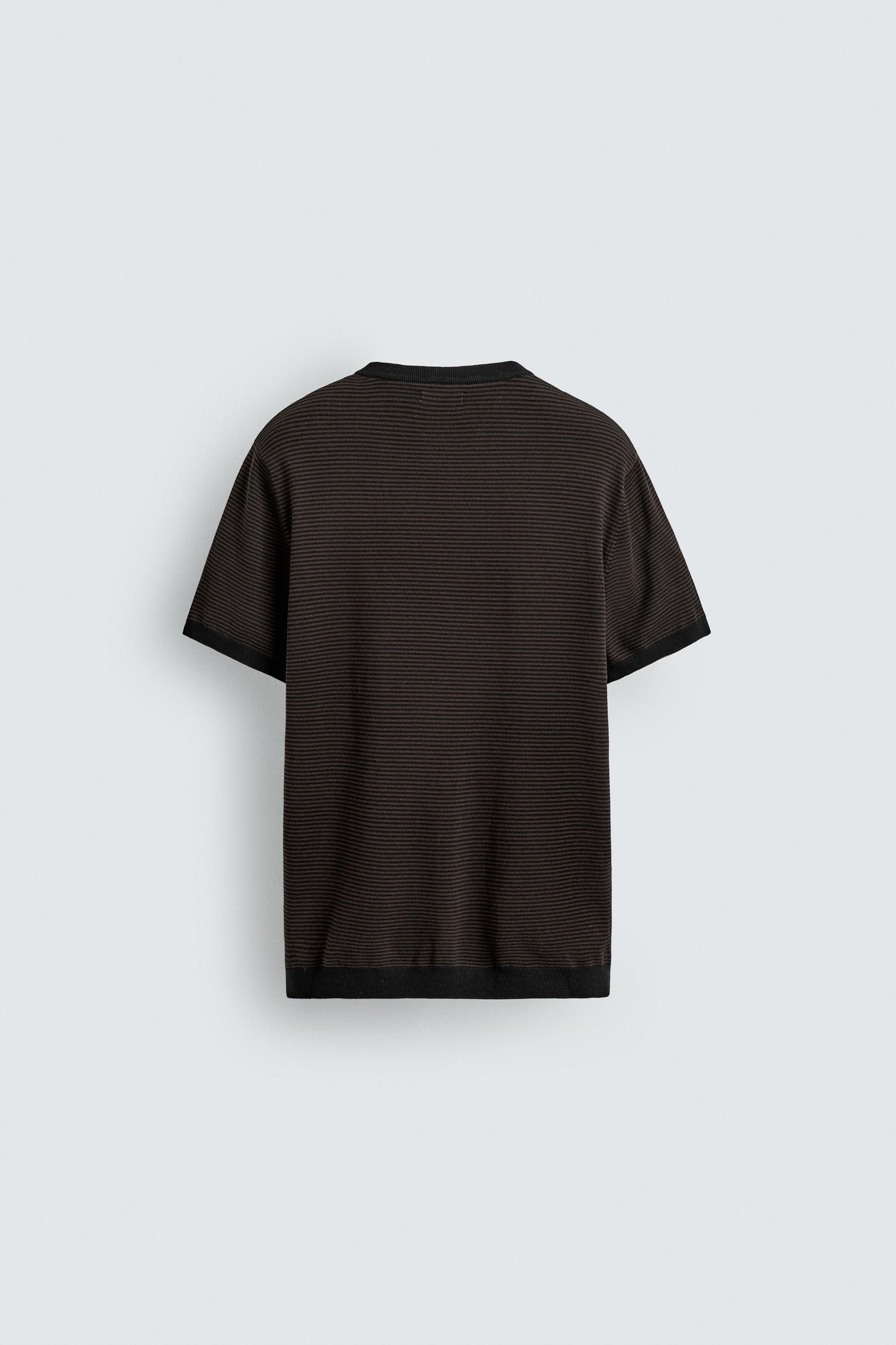 T-SHIRT DE MALHA REGULAR FIT BÁSICA