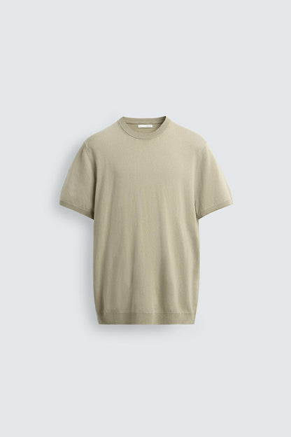 T-SHIRT DE MALHA REGULAR FIT BÁSICA