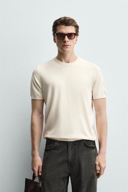 T-SHIRT DE MALHA REGULAR FIT BÁSICA