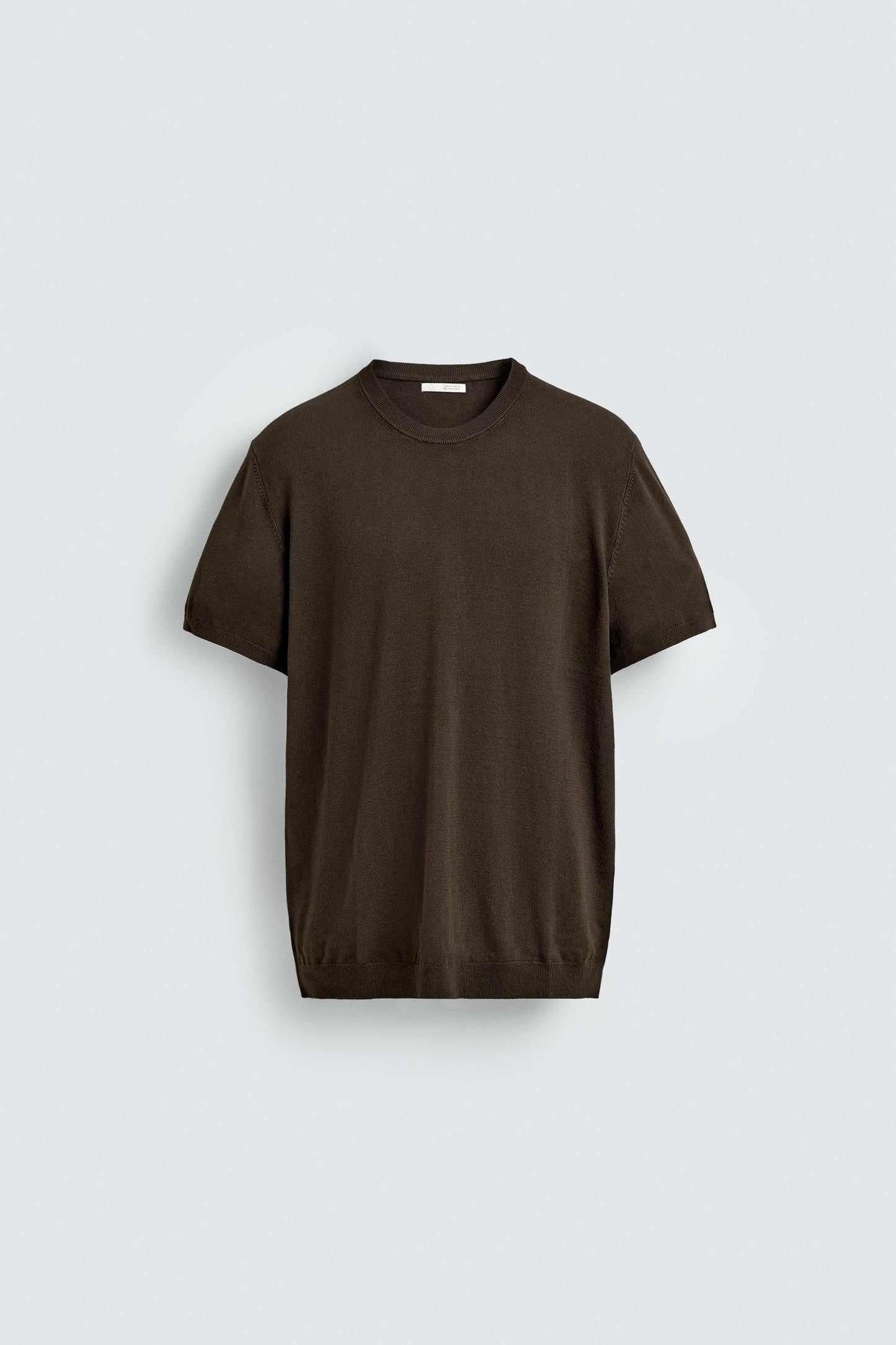 T-SHIRT DE MALHA REGULAR FIT BÁSICA