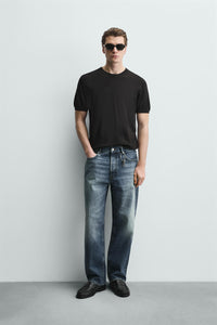 T-SHIRT DE MALHA REGULAR FIT BÁSICA