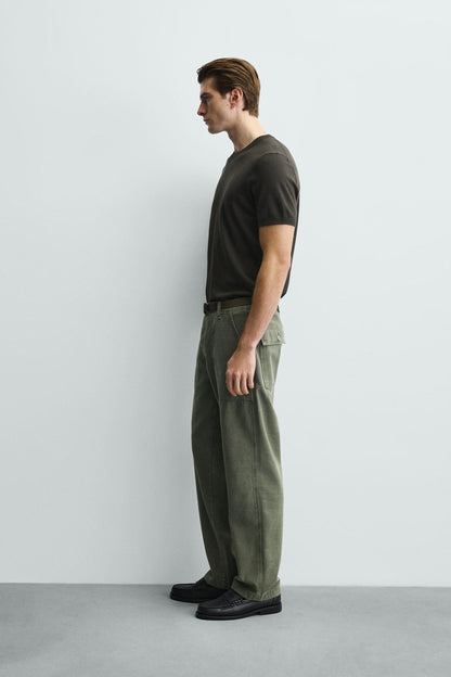 T-SHIRT DE MALHA REGULAR FIT BÁSICA