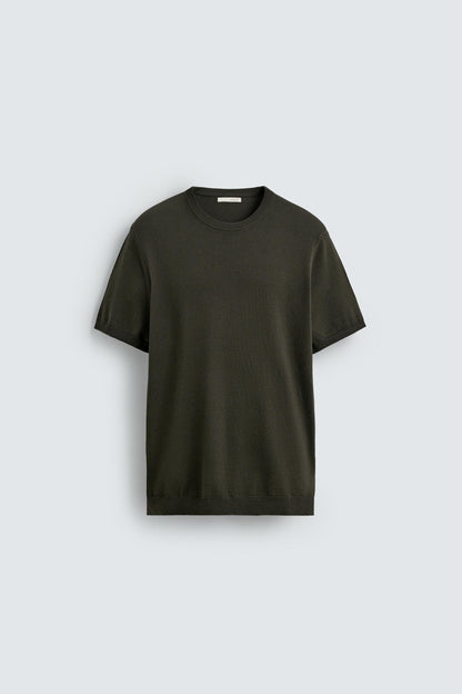 T-SHIRT DE MALHA REGULAR FIT BÁSICA