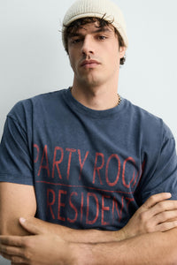 T-SHIRT MENSAGEM EFEITO LAVADO