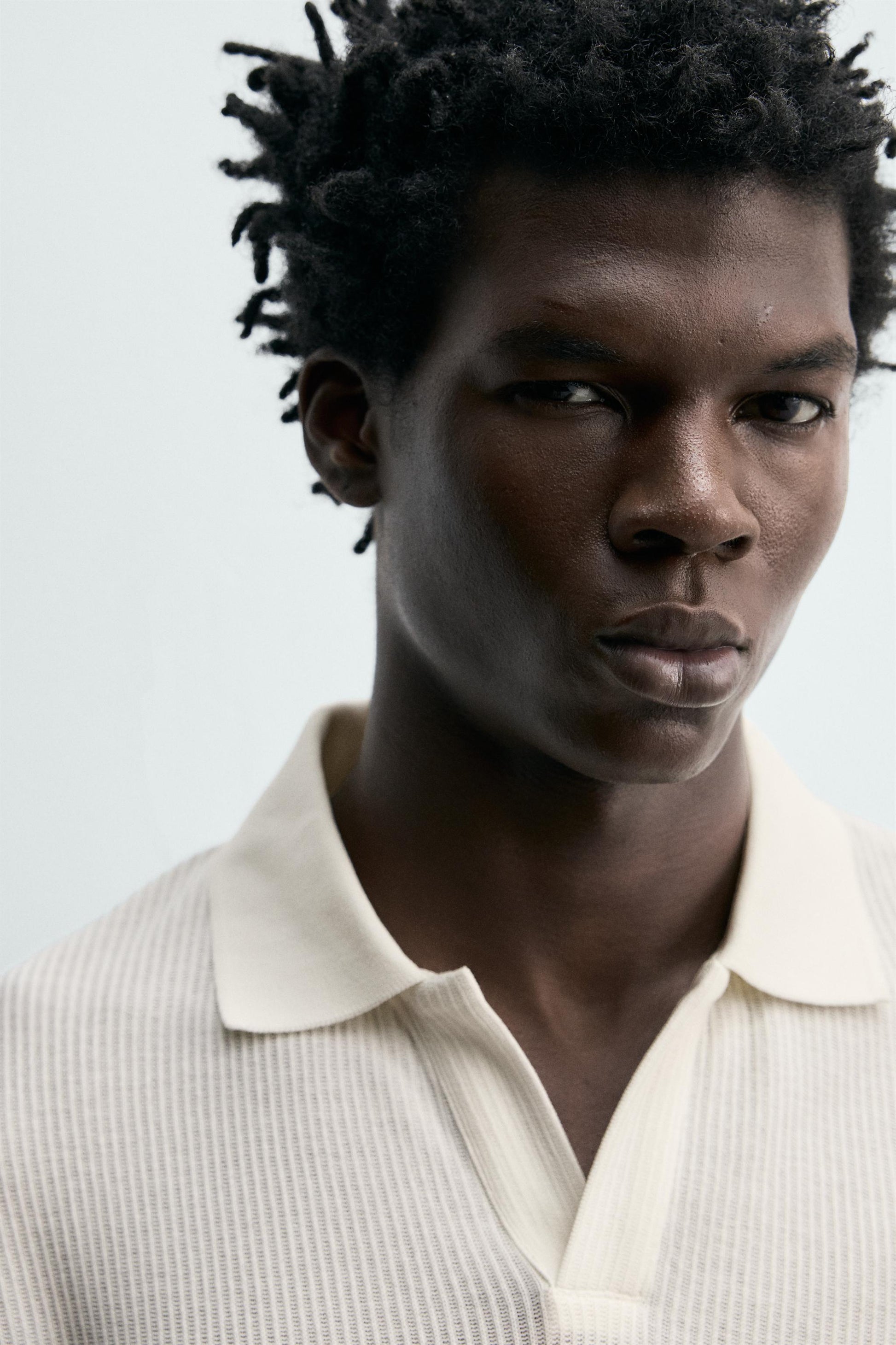 POLO REGULAR FIT COM ESTRUTURA DE ALGODÃO
