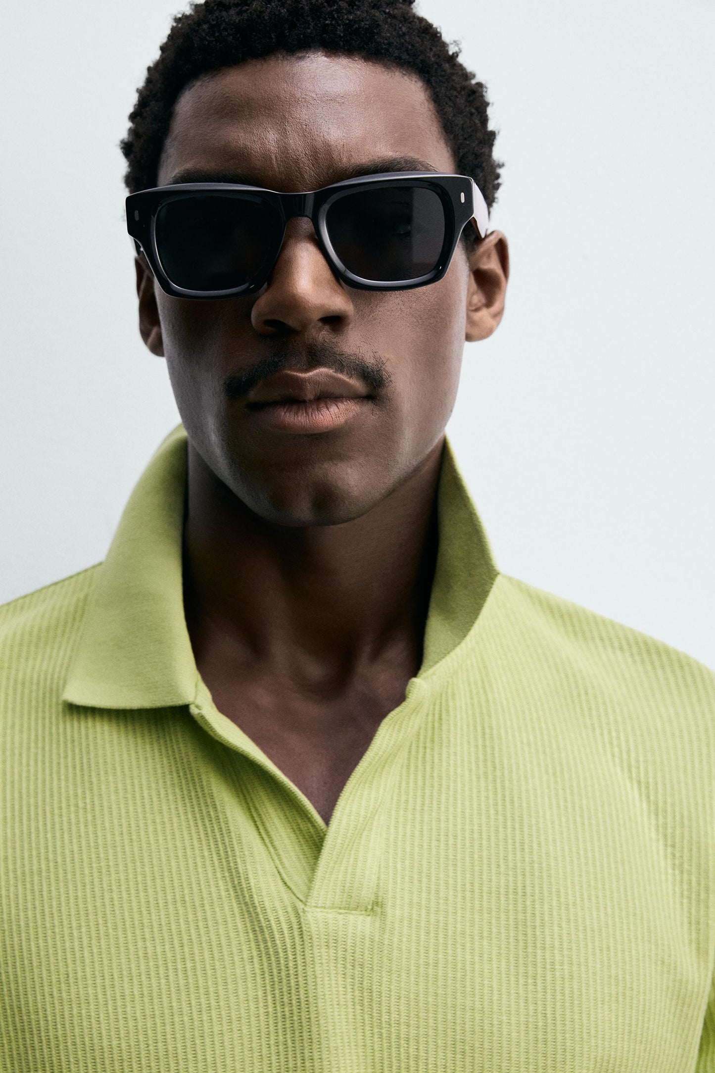 POLO REGULAR FIT COM ESTRUTURA DE ALGODÃO