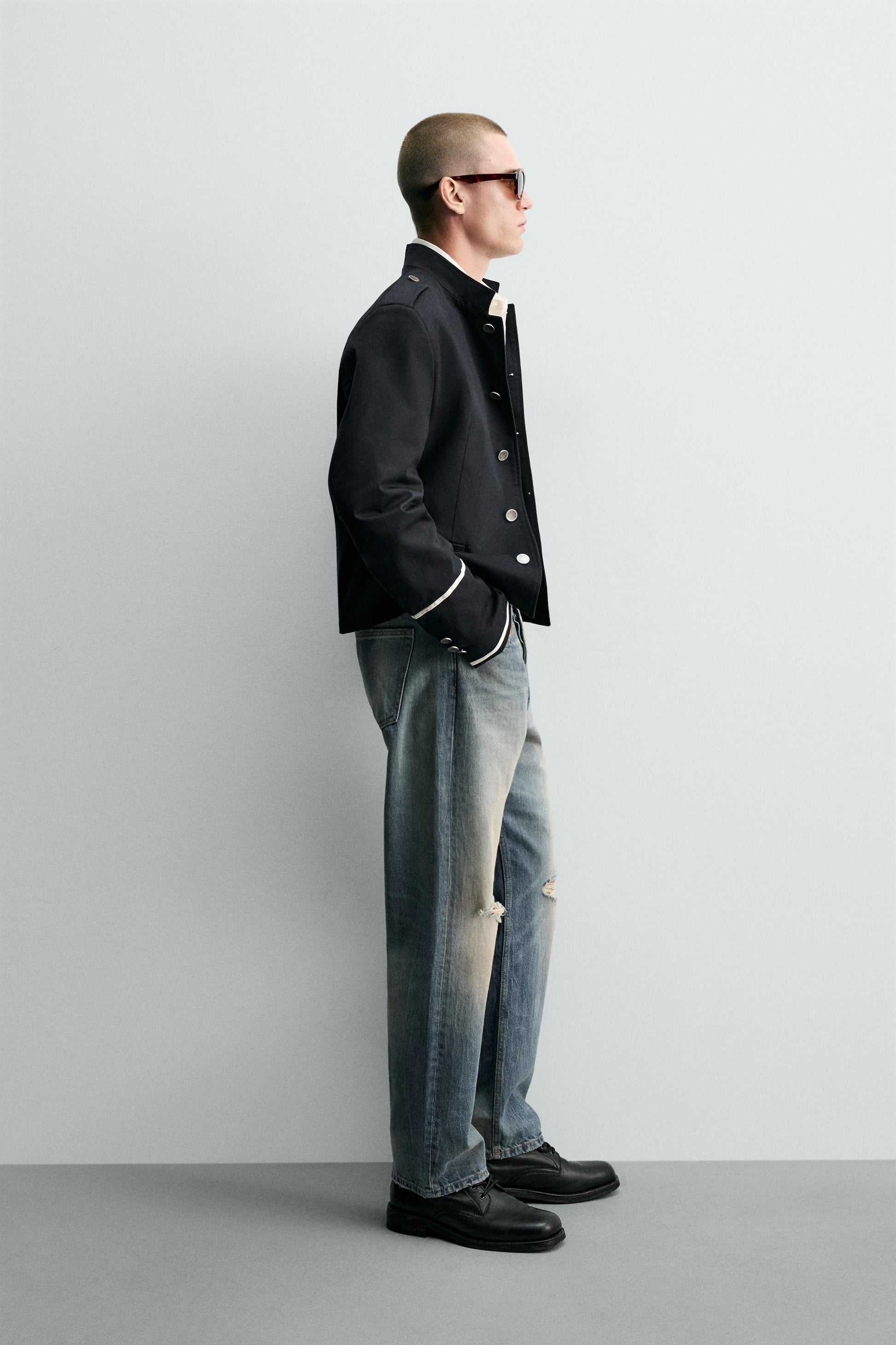 CASACO CROPPED FIT COM CONTRASTES