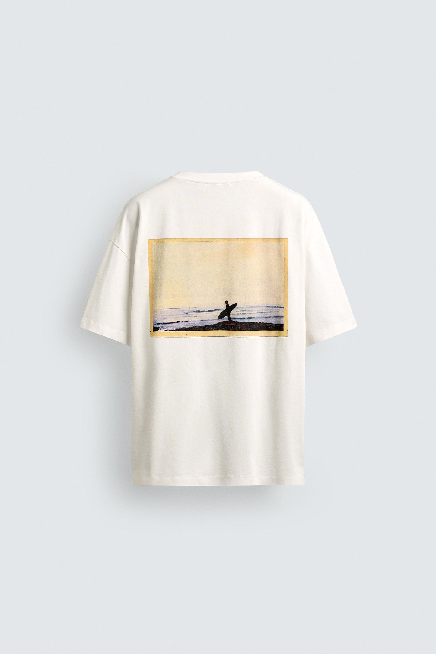 T-SHIRT COM ESTAMPADO FOTOGRÁFICO PUKAS SURF X ZARA
