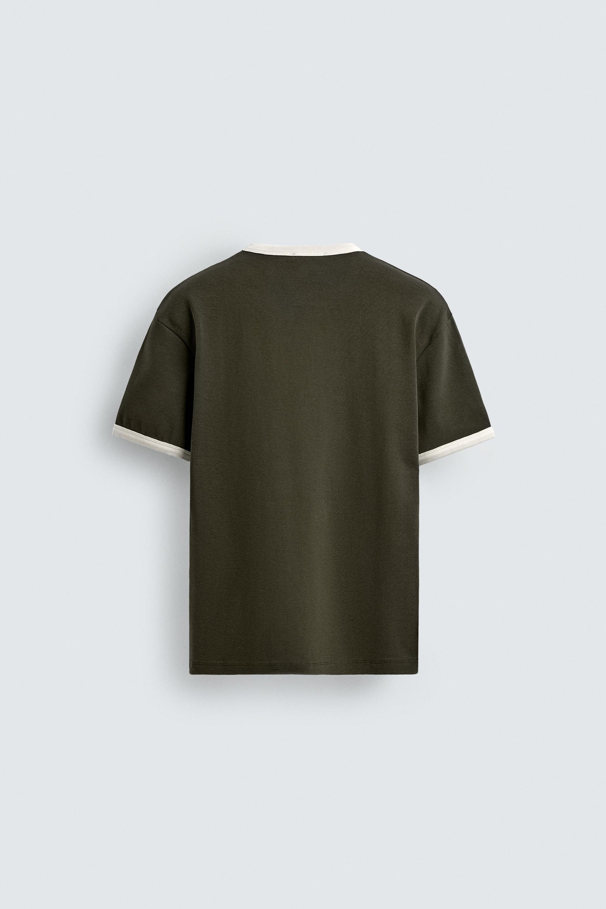 T-SHIRT BÁSICA RIB EM CONTRASTE
