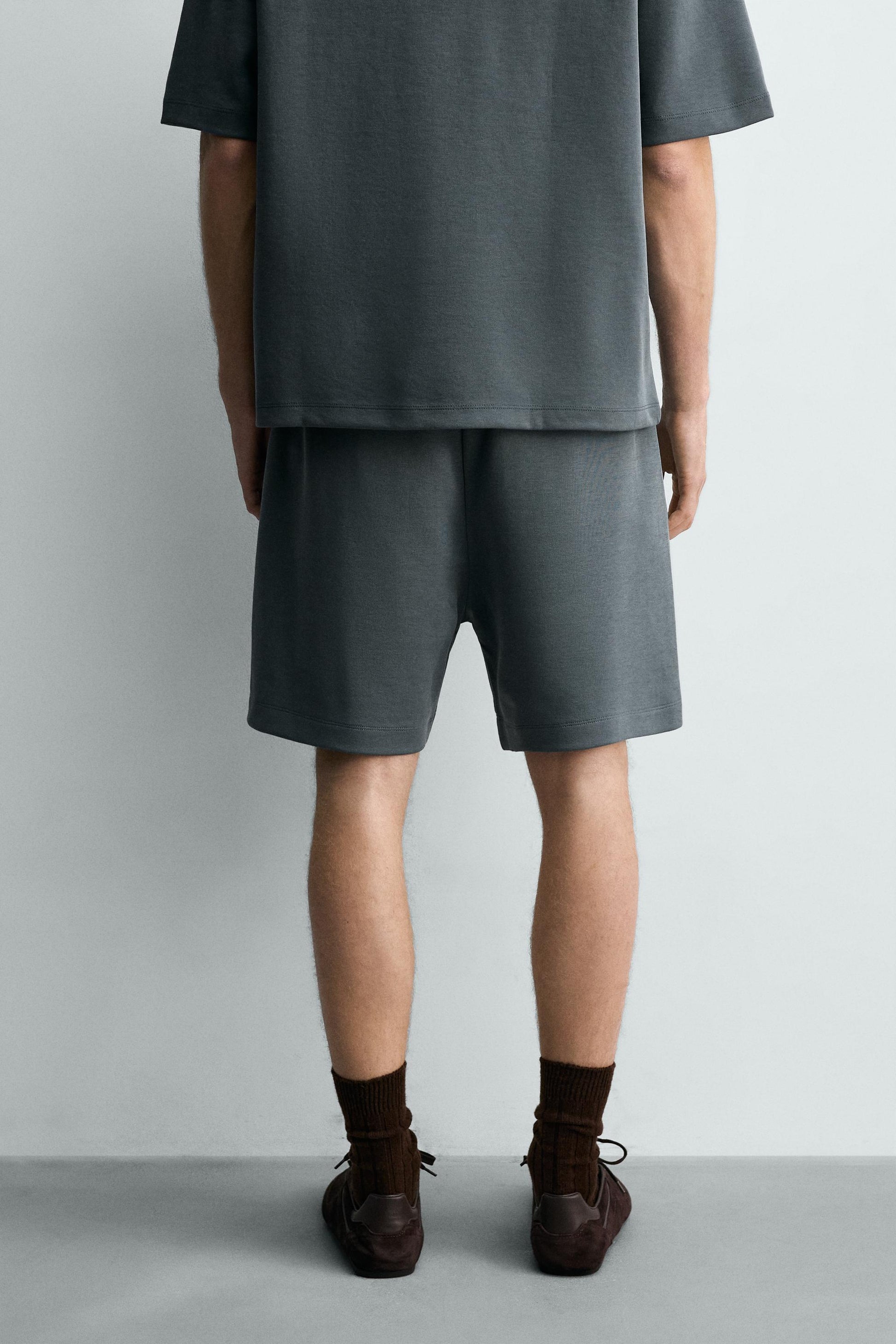 CALÇÕES BERMUDA JOGGER RELAX FIT INTERLOCK