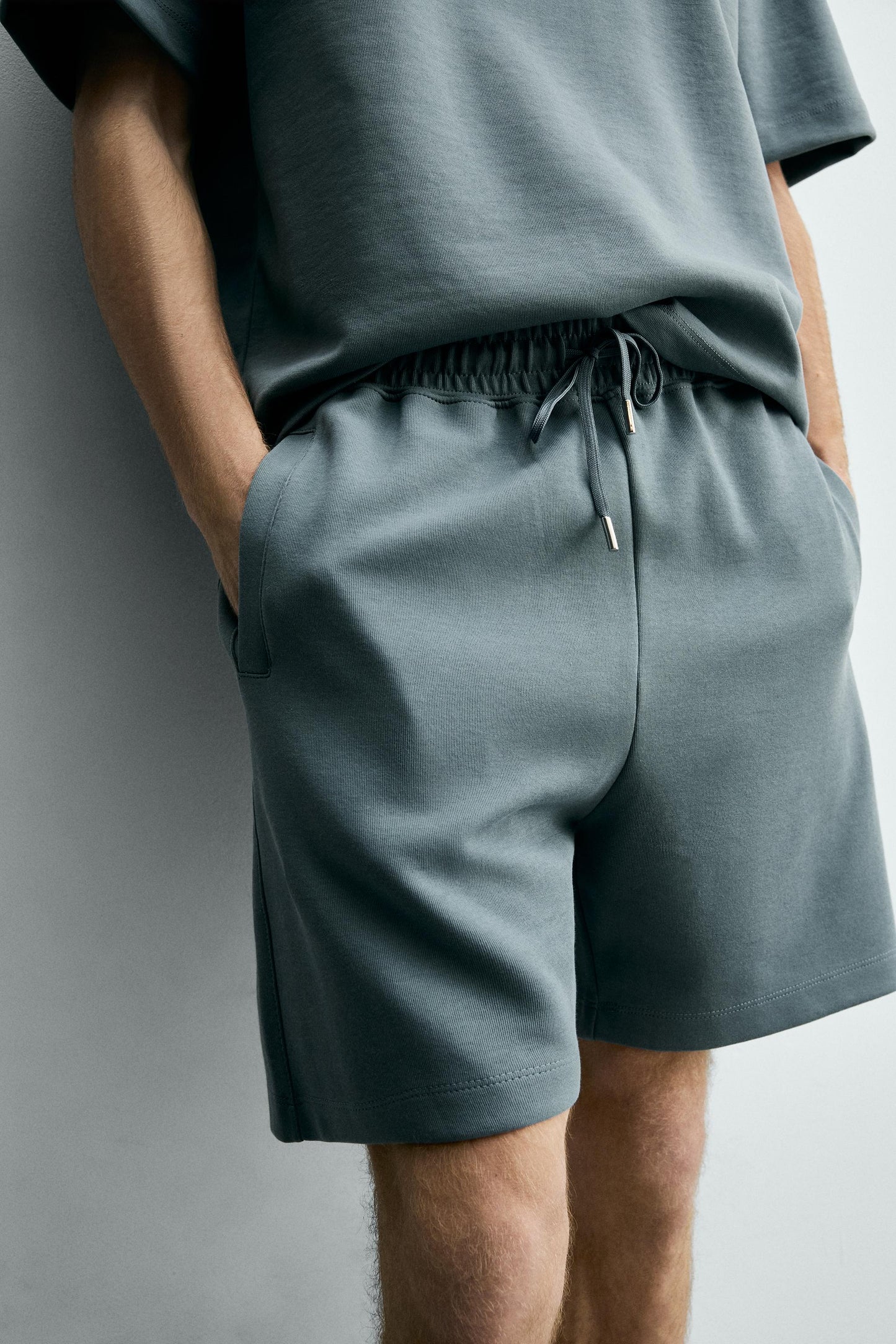 CALÇÕES BERMUDA JOGGER RELAX FIT INTERLOCK