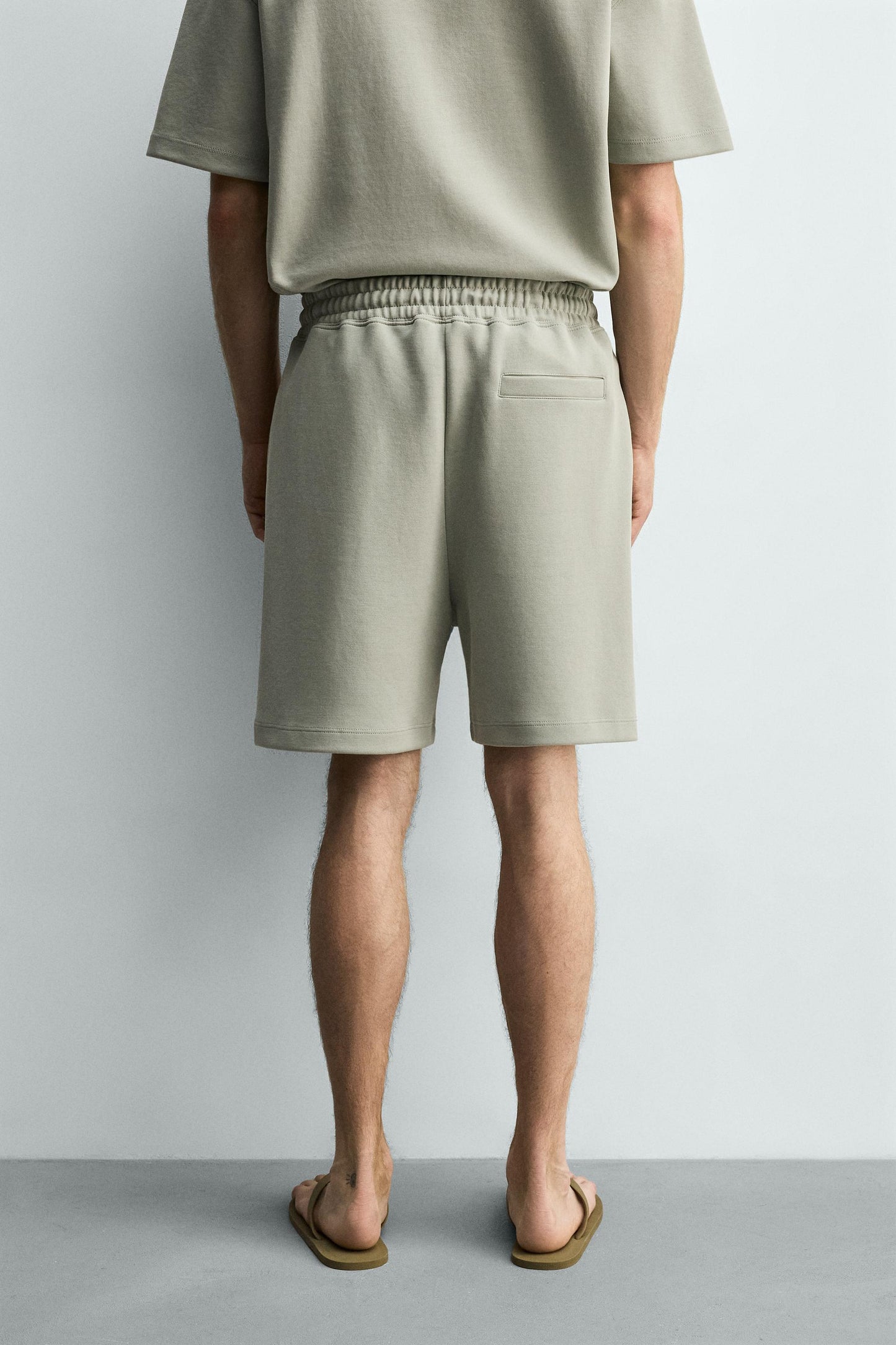 CALÇÕES BERMUDA JOGGER RELAX FIT INTERLOCK