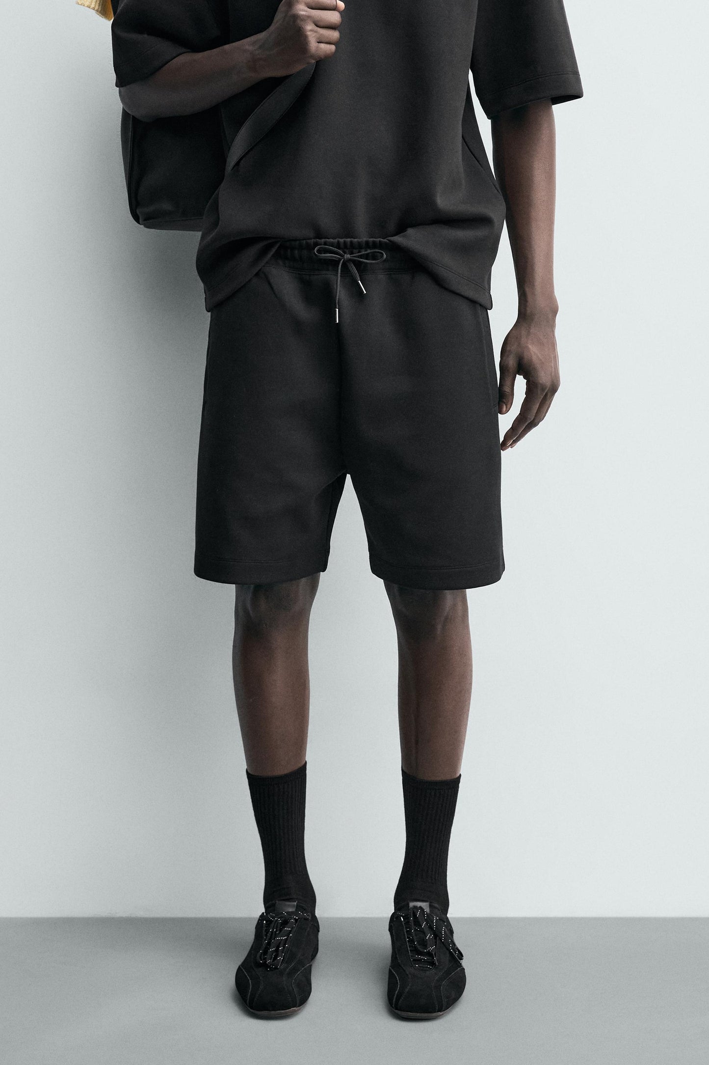 CALÇÕES BERMUDA JOGGER RELAX FIT INTERLOCK