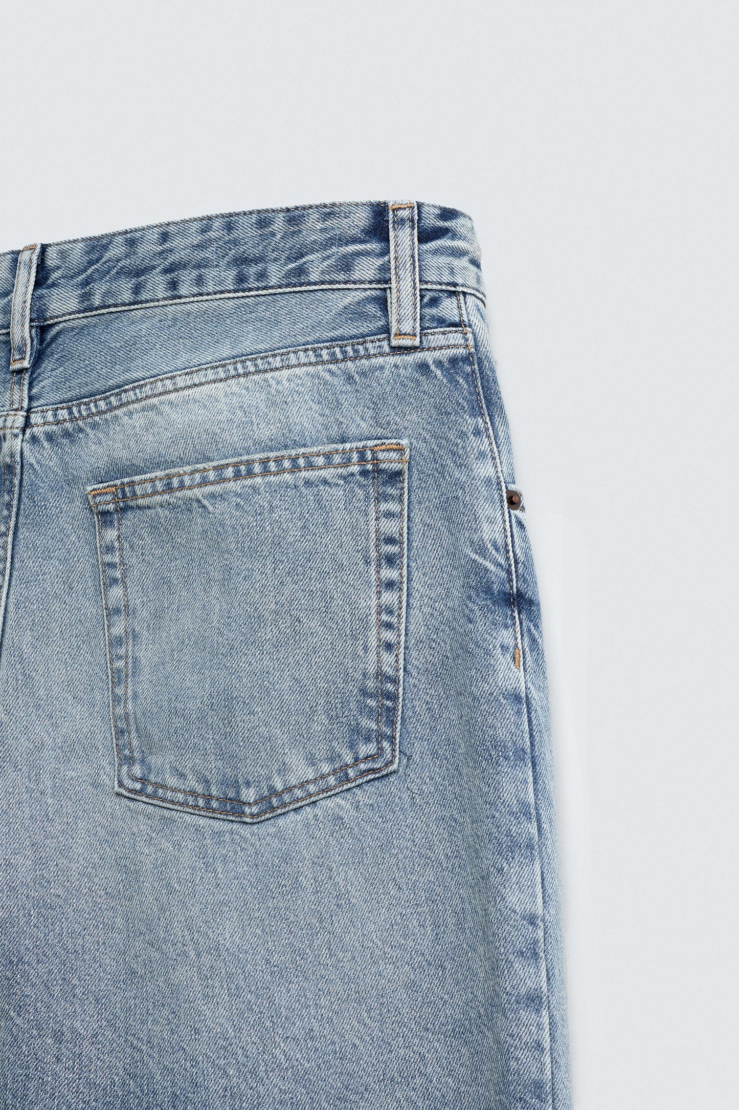 JEANS FLARE FIT