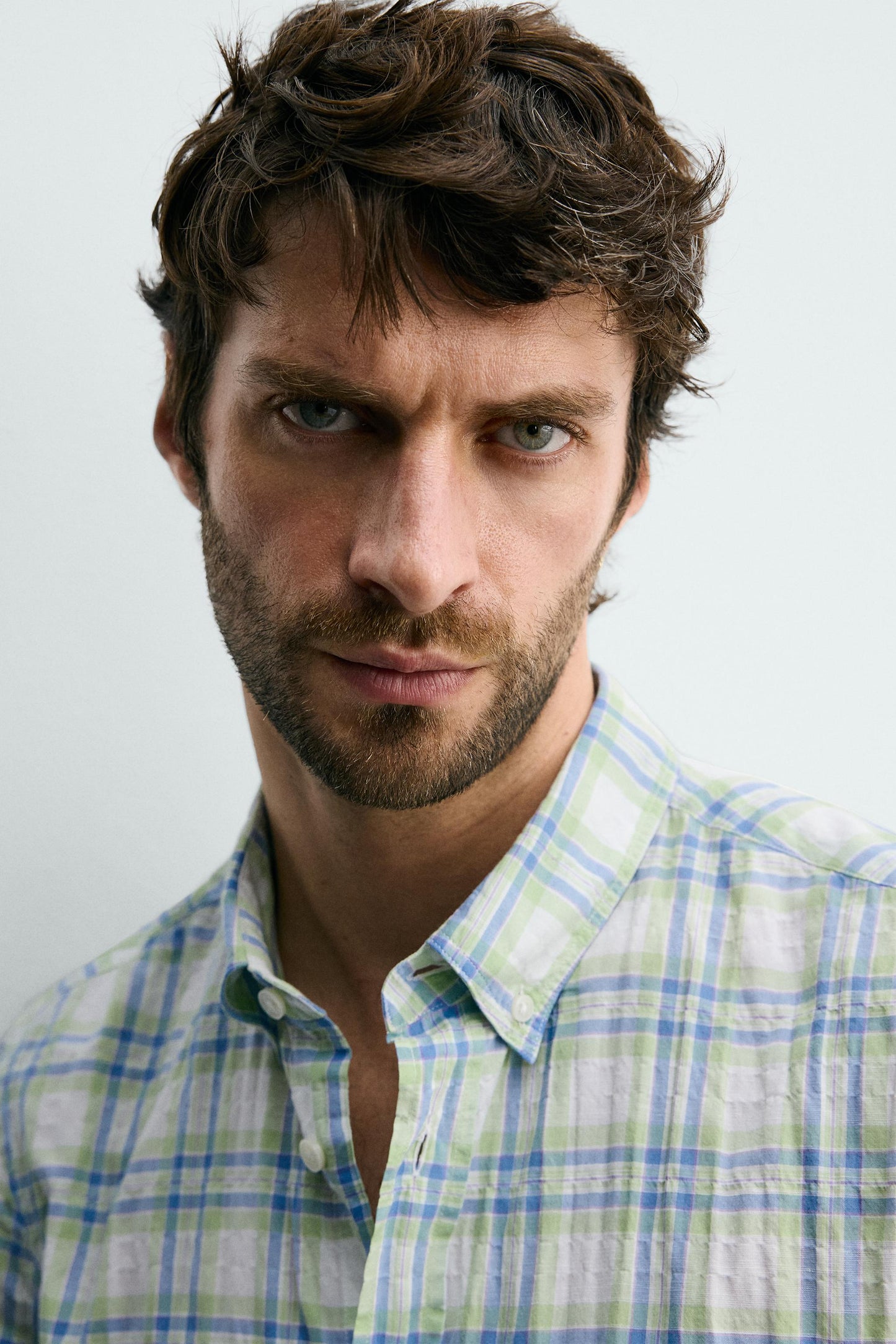 CAMISA REGULAR FIT AOS QUADRADOS COM EFEITO ENRUGADO