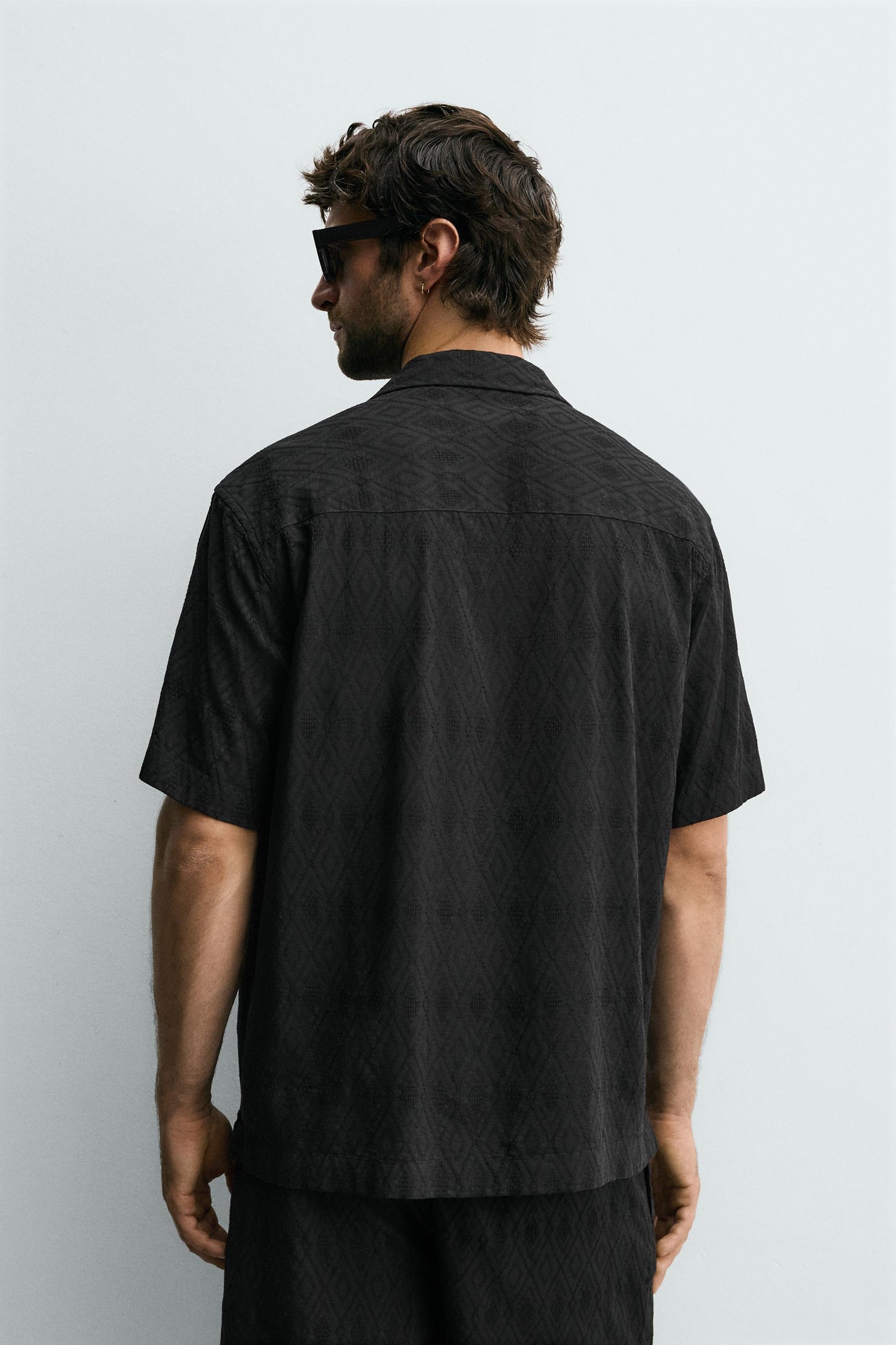 CAMISA RELAXED FIT JACQUARD GEOMÉTRICO