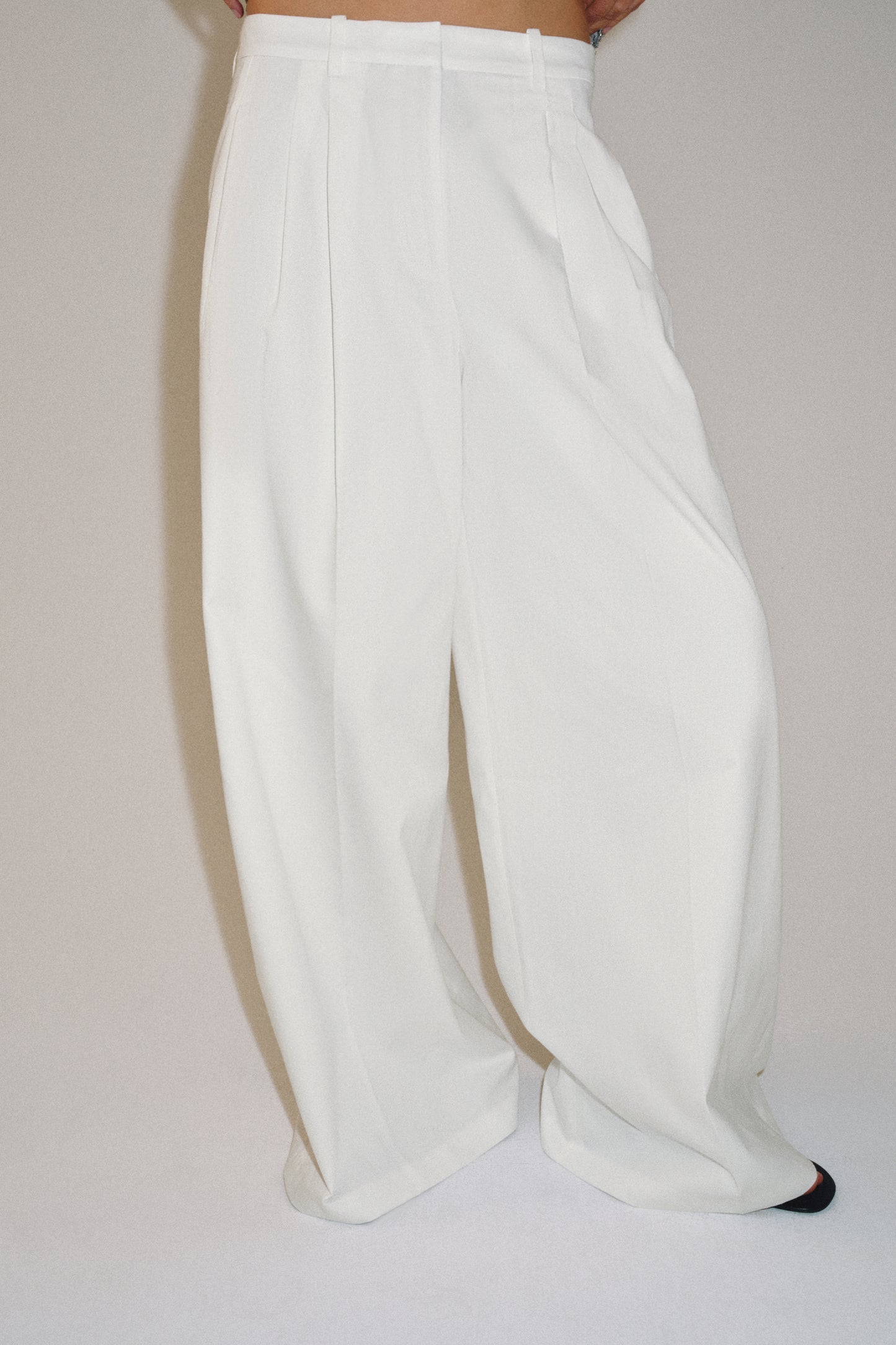 CALÇAS WIDE LEG PREGAS ZW COLLECTION - Branco