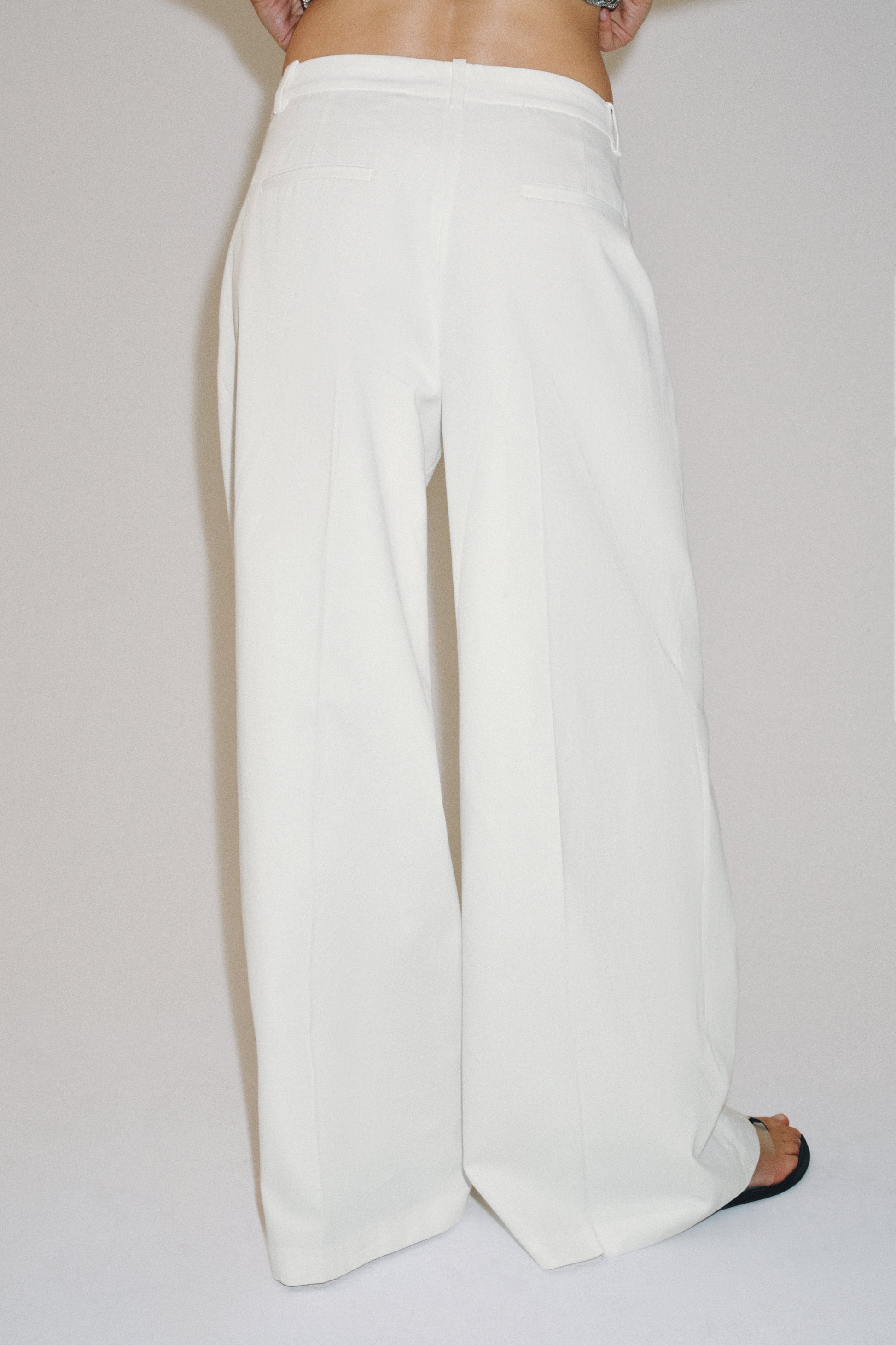 CALÇAS WIDE LEG PREGAS ZW COLLECTION - Branco