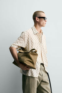 CAMISA RELAXED FIT PAISLEY CONTRASTE