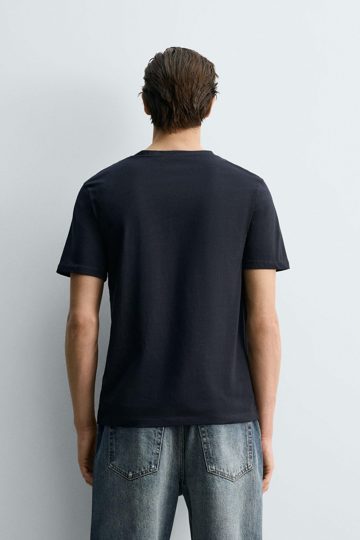 T-SHIRT SLIM FIT BÁSICA /01