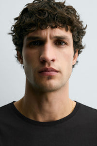 T-SHIRT SLIM FIT BÁSICA /01