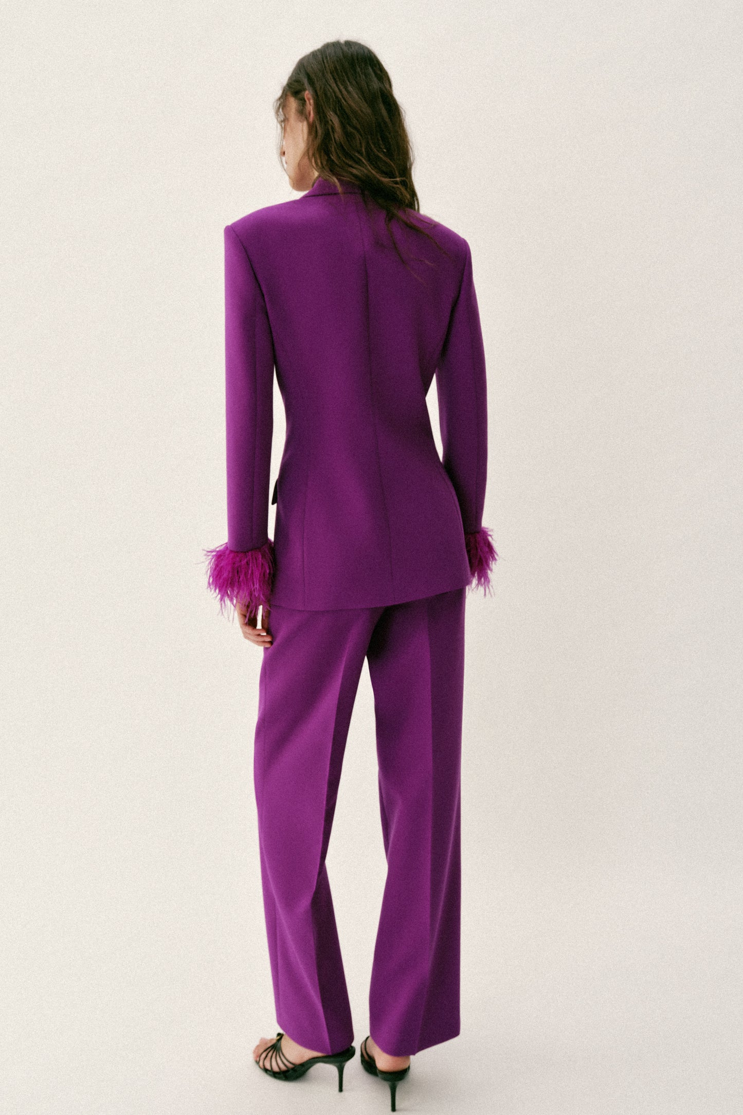 BLAZER OMBREIRAS PUNHO DE PLUMAS - Púrpura
