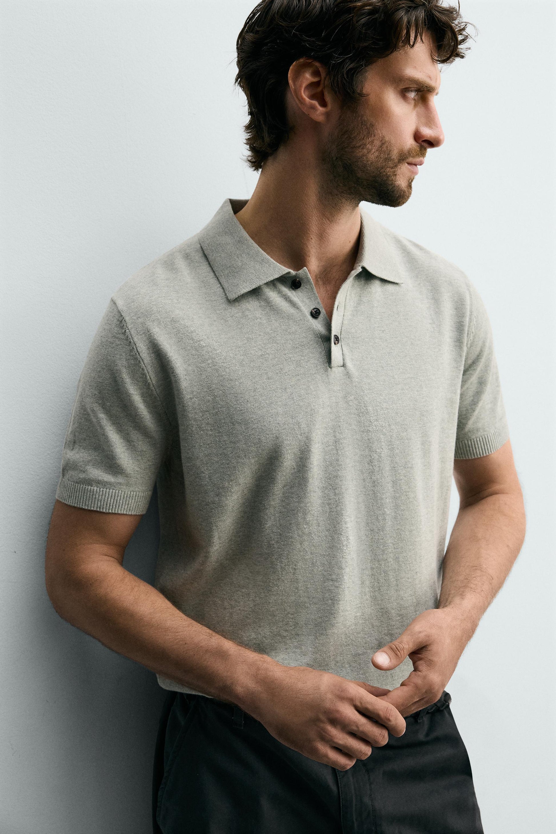 POLO EM MALHA REGULAR FIT ESTRUTURADO