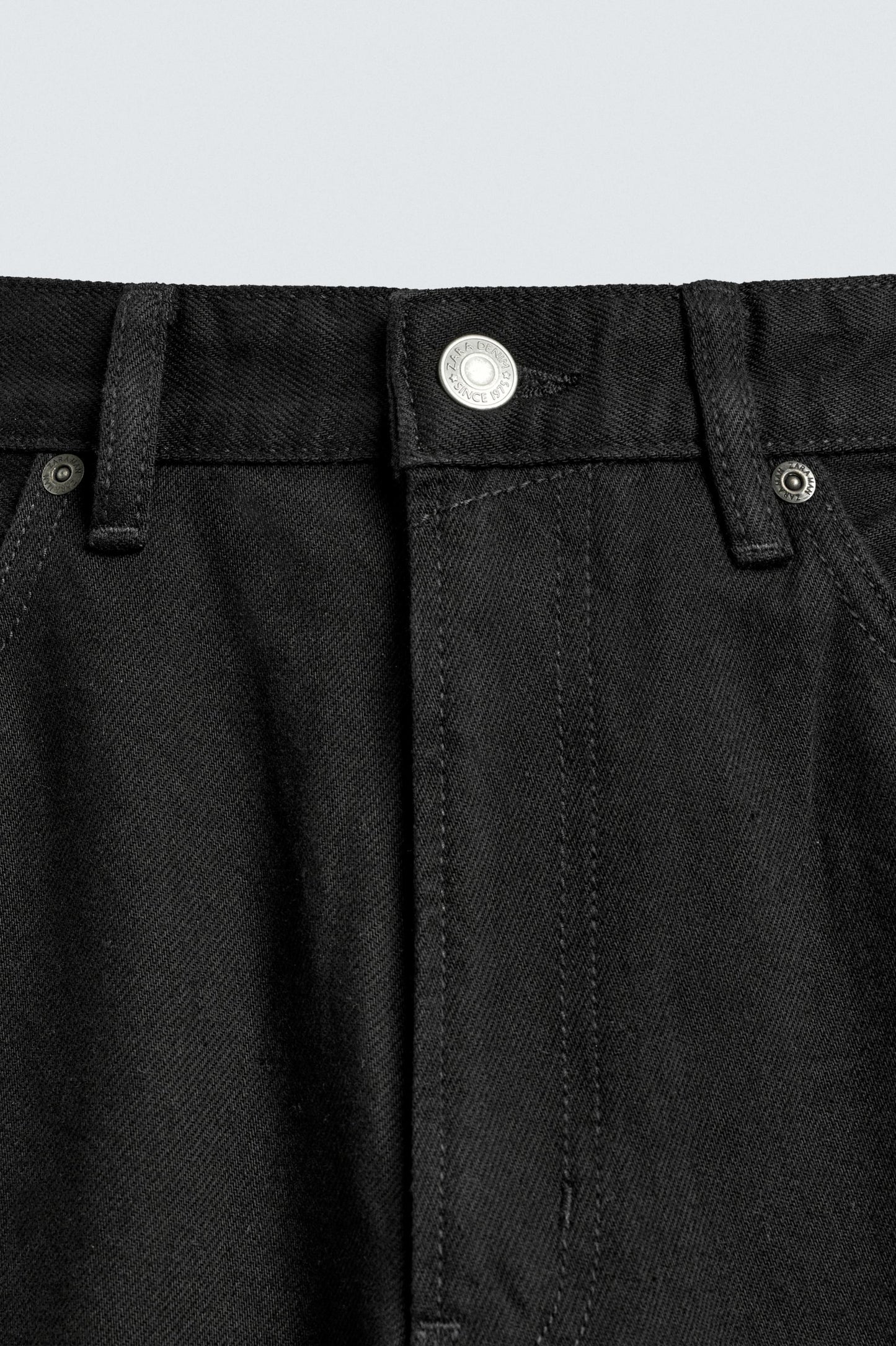 JEANS LOOSE FIT