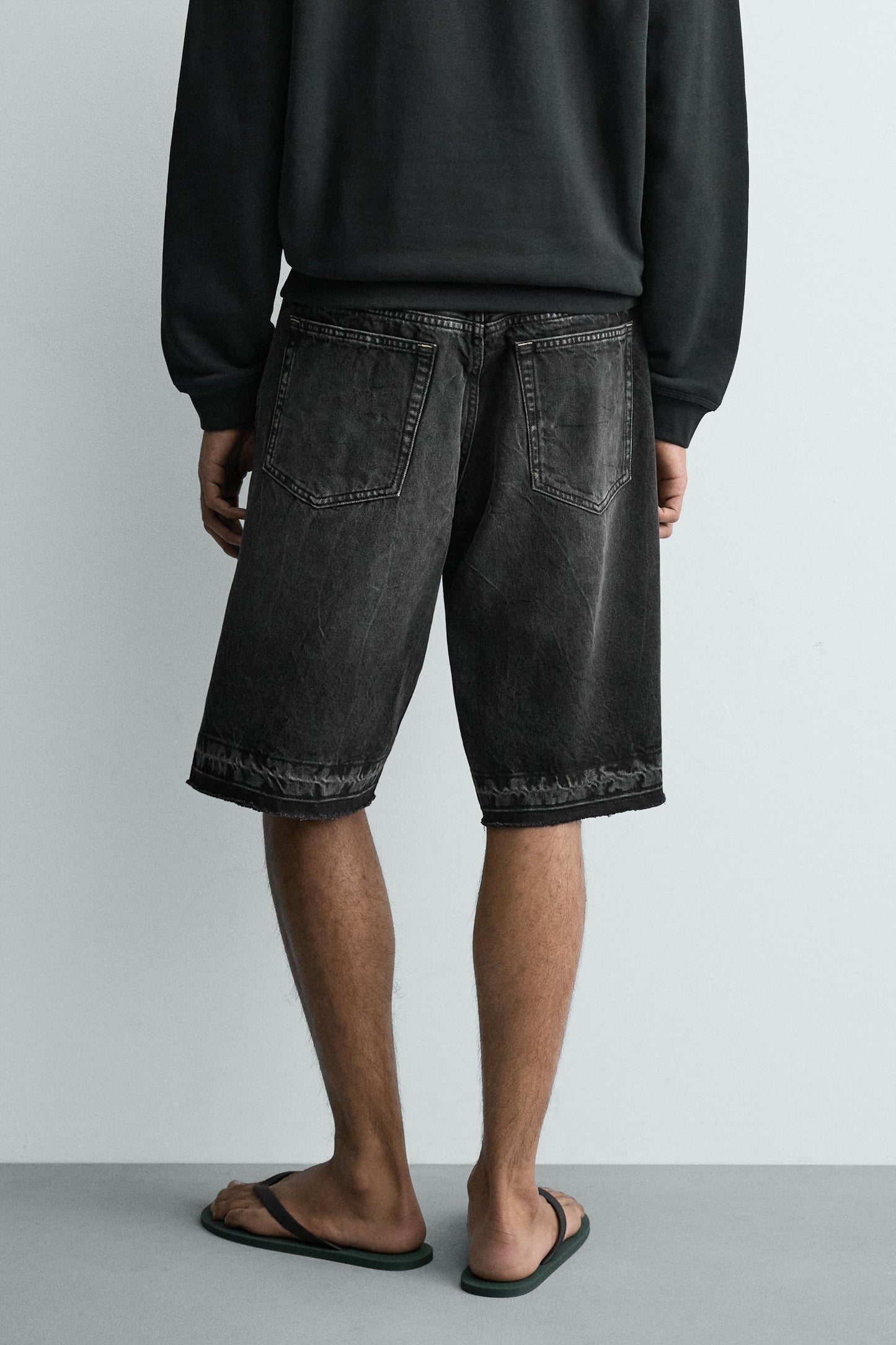 CALÇÕES BERMUDA DENIM RELAXED FIT
