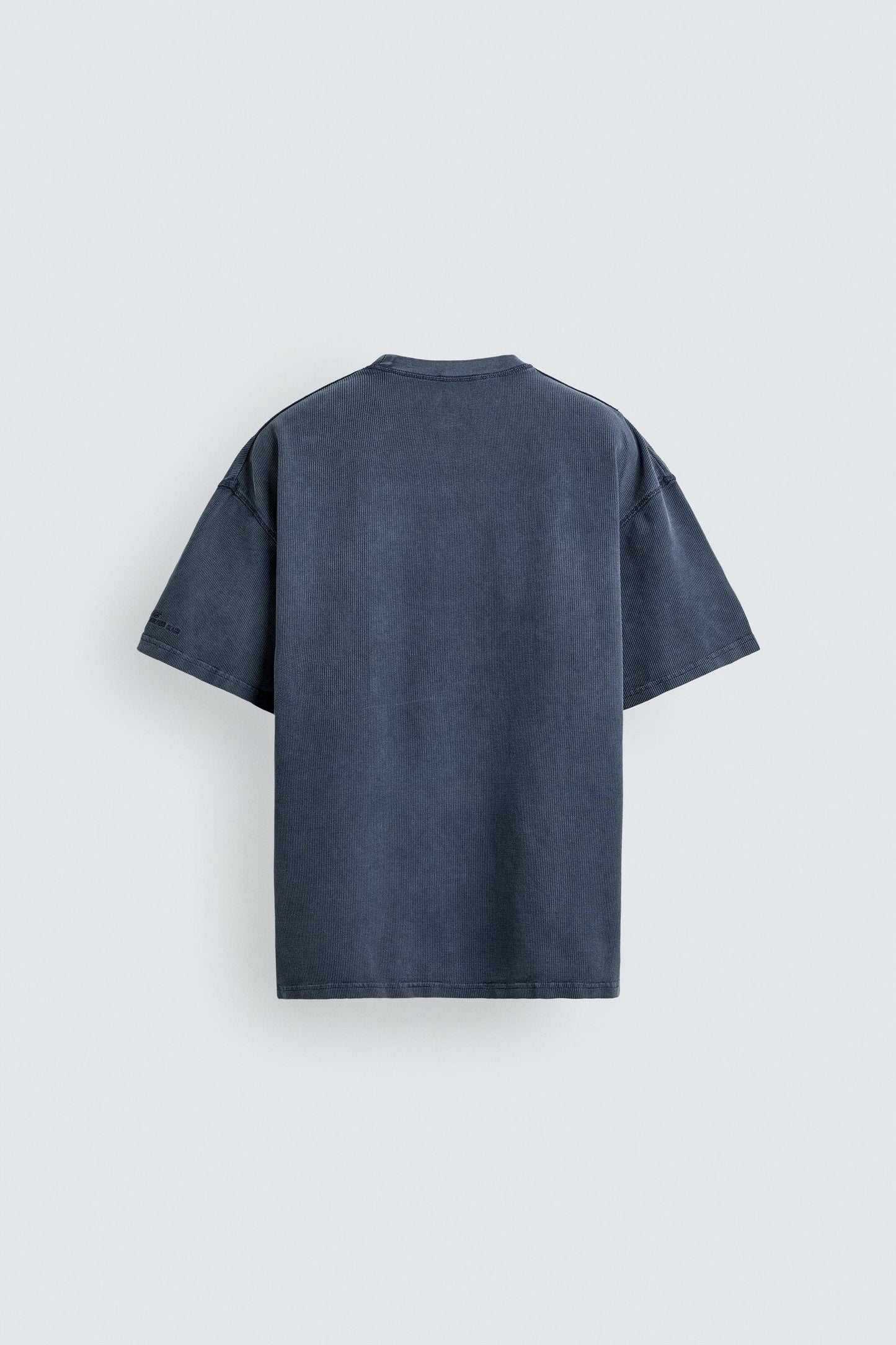 T-SHIRT LAVADA EFEITO DE WAFFLE