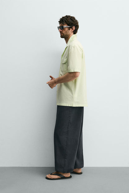 CAMISA REGULAR FIT COM BOLSOS