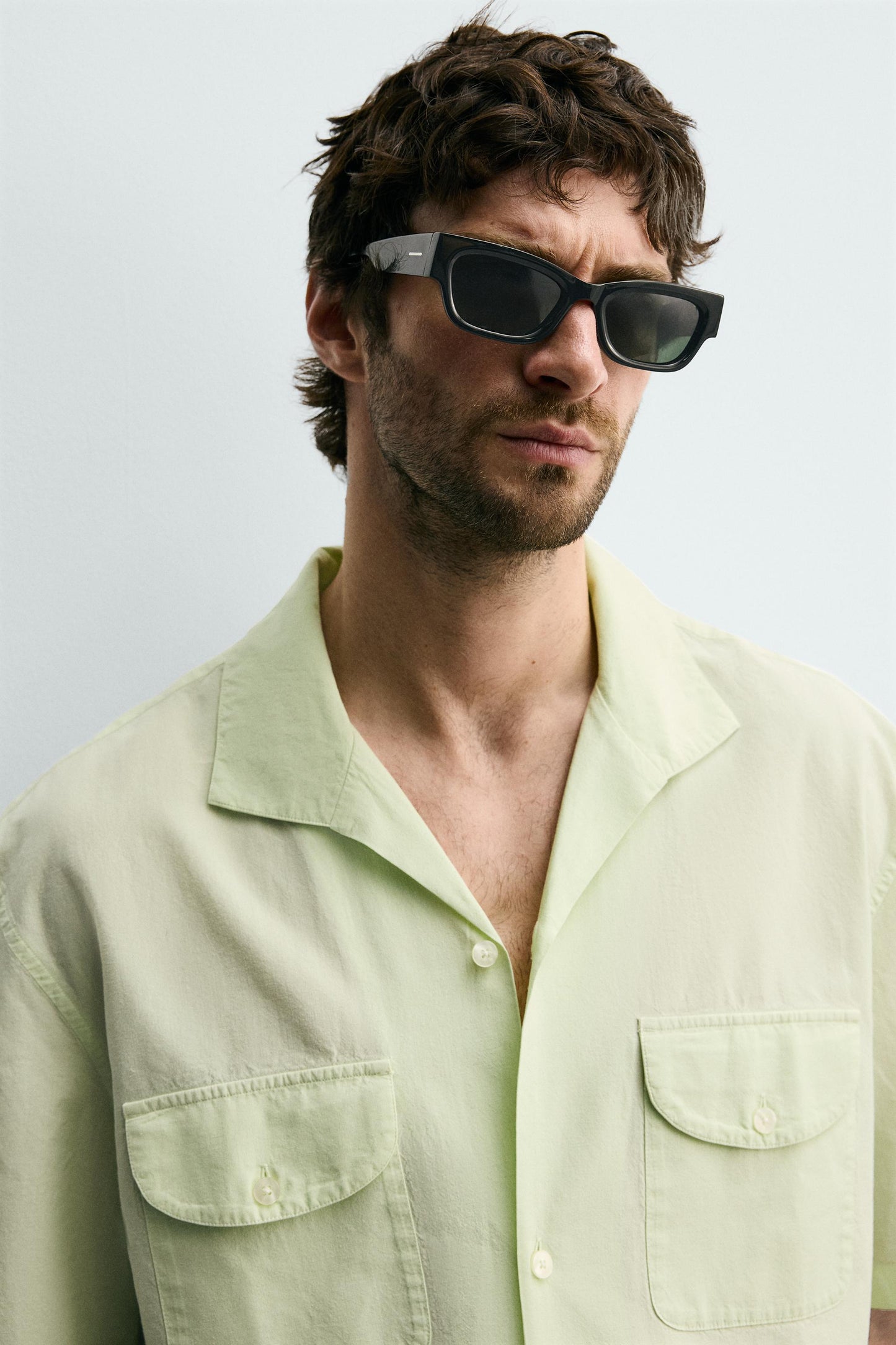 CAMISA REGULAR FIT COM BOLSOS