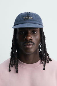 BONÉ VISEIRA PLANA PUKAS SURF X ZARA