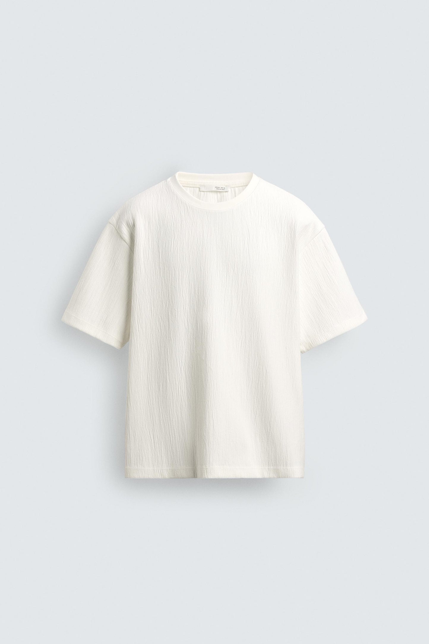 T-SHIRT RELAXED FIT ESTRUTURADA