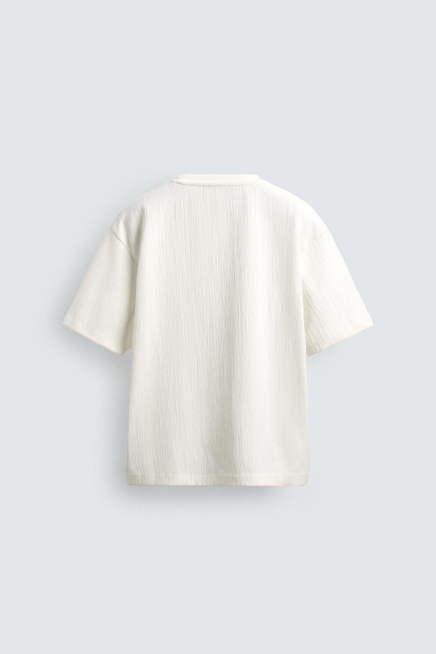 T-SHIRT RELAXED FIT ESTRUTURADA