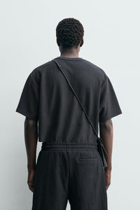T-SHIRT RELAXED FIT ESTRUTURADA