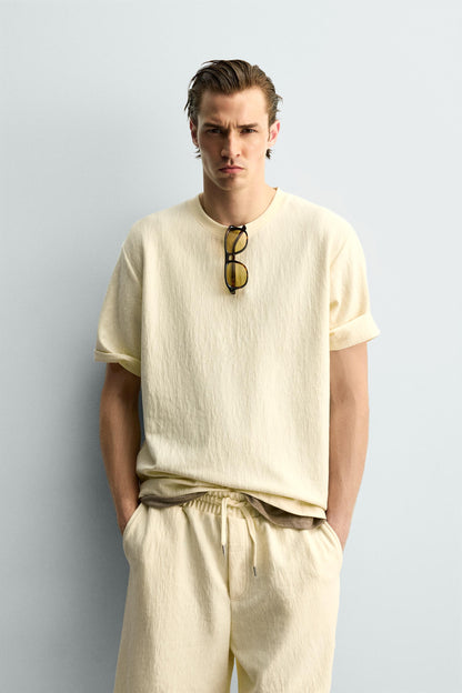 T-SHIRT RELAXED FIT ESTRUTURADA
