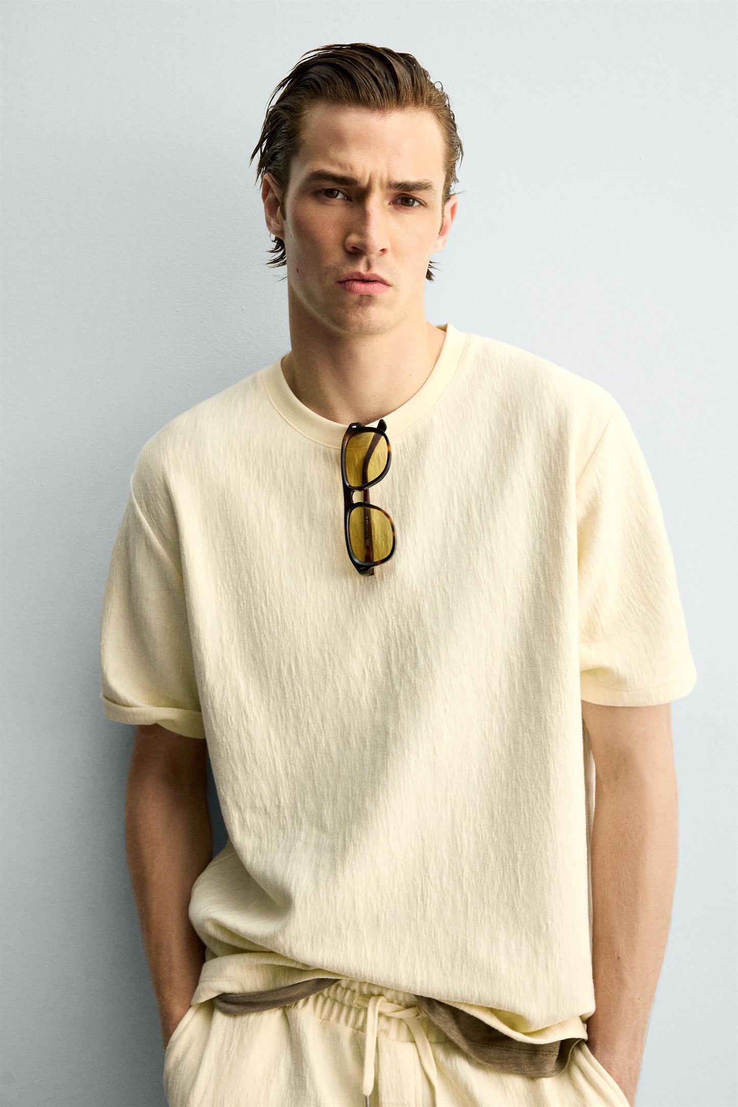 T-SHIRT RELAXED FIT ESTRUTURADA